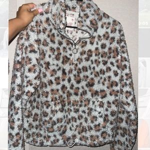 Fluff Pull-over Half-zip